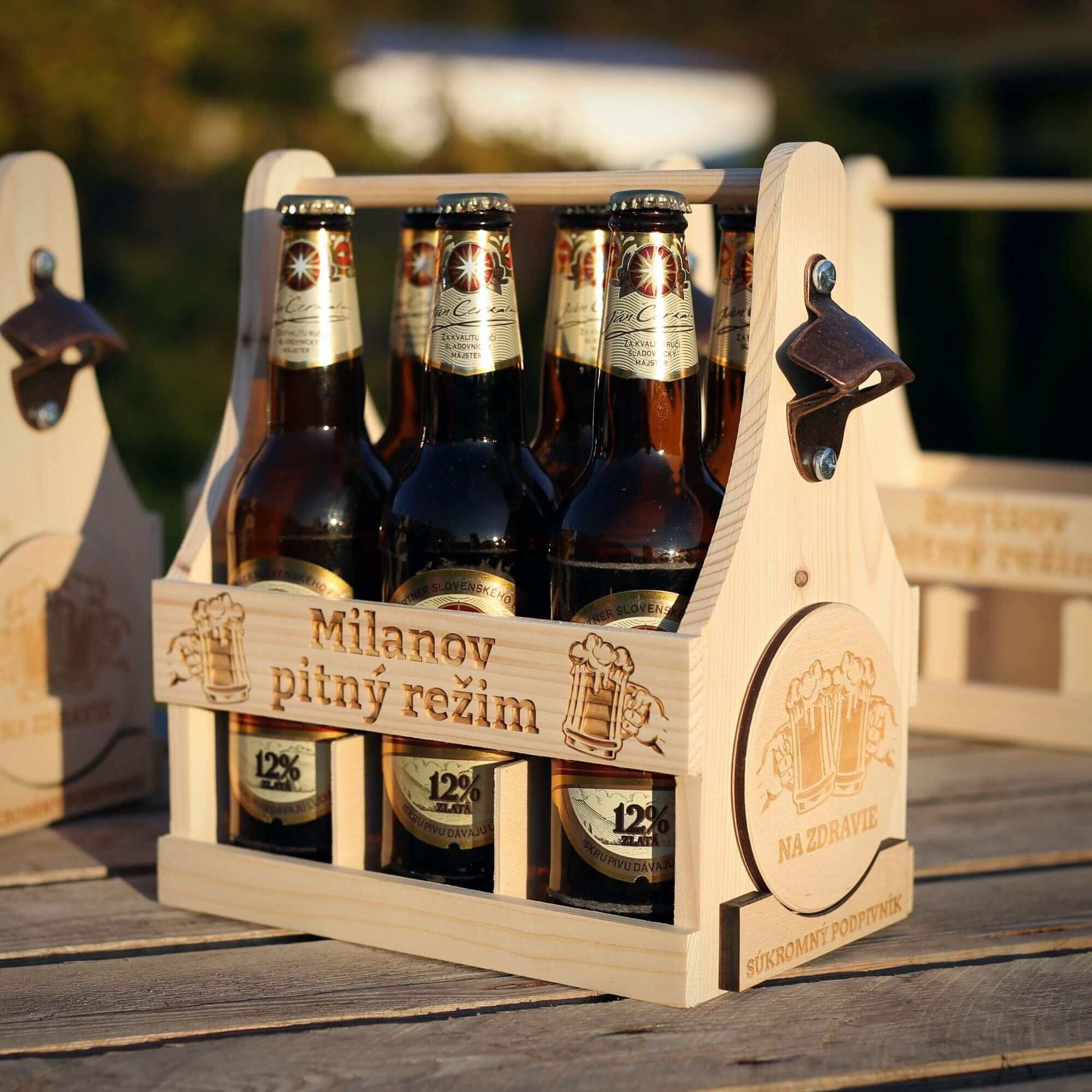 Jedinečná drevená prepravka na pivo
